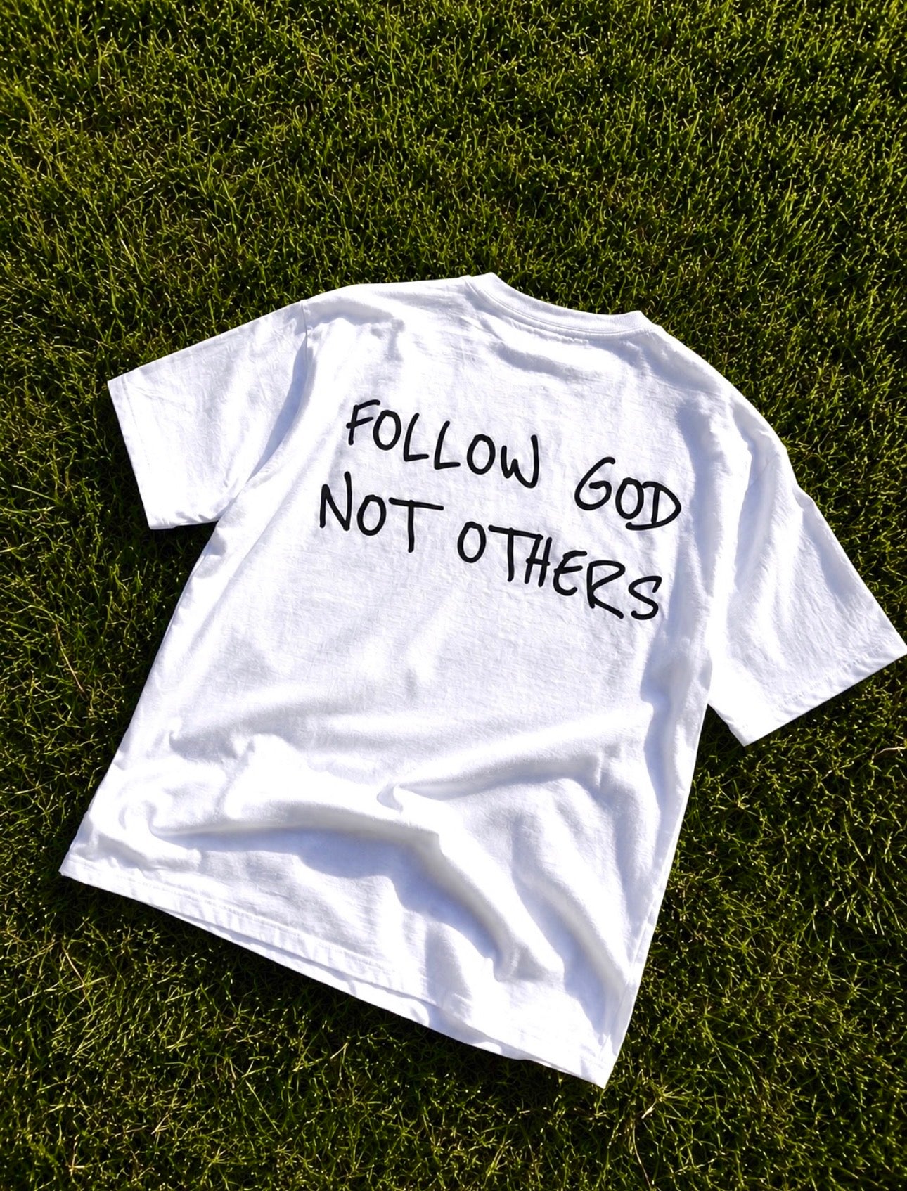 ICONIC TEE